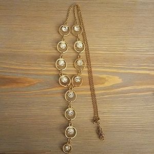 Beautiful gold and rhinestone necklace